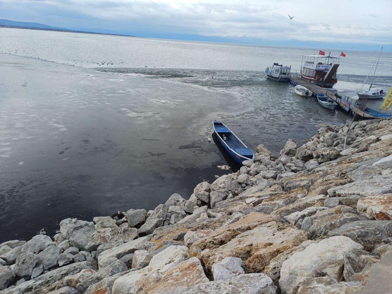 Hava sıcaklığı eksi 10'u gördü! Konya’nın denizi dondu 6
